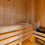 Royal Luxury With Sauna And Jacuzzi リヴィウ