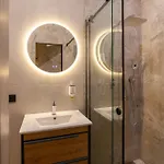 Royal Luxury With Sauna And Jacuzzi リヴィウ