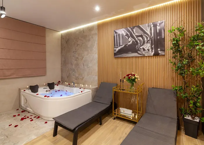 Royal Luxury With Sauna And Jacuzzi