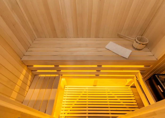 Royal Luxury With Sauna And Jacuzzi